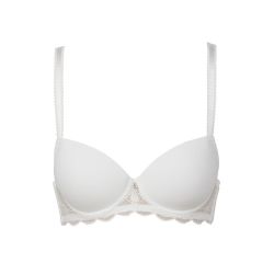 Elegant hvid plussize BH med diskret blondedetalje, justerbare stropper, ideel til stor barm.