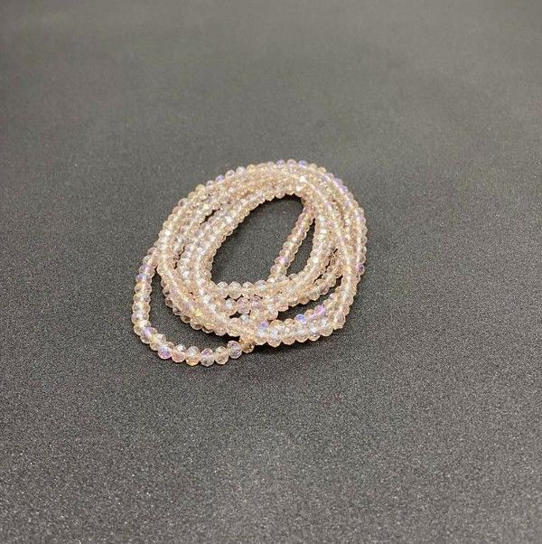 Halskæde eller armbånd beige 1