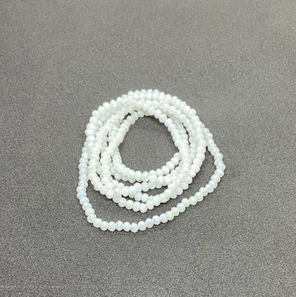 Halskæde eller armbånd hvid 2