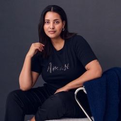 KCsinea T-Shirt med flot print