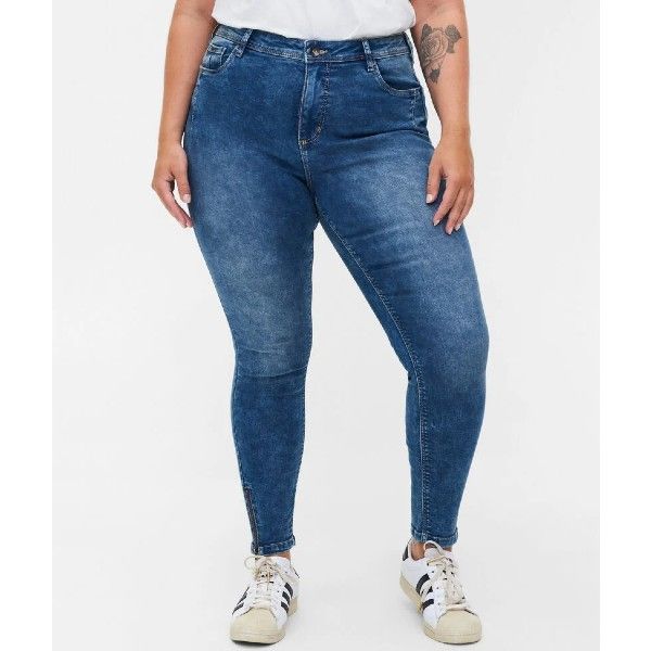 Amy jeans med lynlås i plussize fra Zizzi
