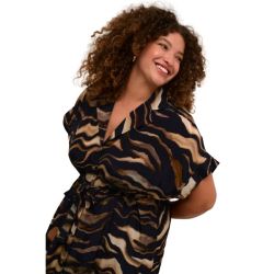 Smuk kjole fra Kaffe Curve i tigerprint