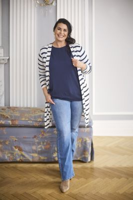 Zoey Strik og Cardigan