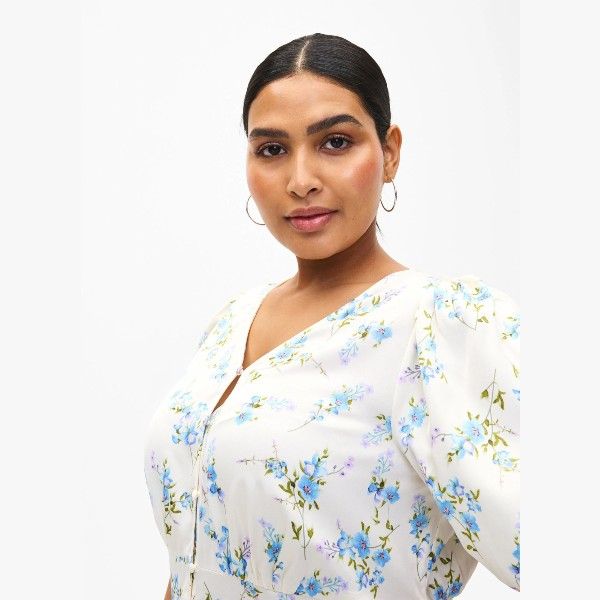Blomstret Zizzi Satinkjole