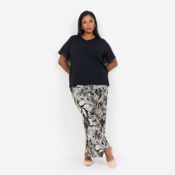 Sabina T-Shirt fra Wasabi i Sort