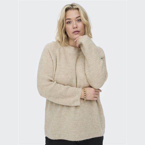 Beige striktrøje i plusstørrelse med langærmede design og afslappet pasform, egnet til hverdagsbrug.