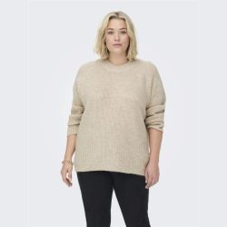 Beige plussize striktrøje med rund hals og sorte bukser præsenteret mod en hvid baggrund.