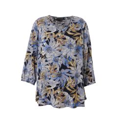 Bluse med blomsterprint i blå og gule nuancer, lange ærmer og V-hals, velegnet til plussize garderoben.