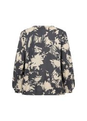 Plussize bluse med blomsterprint i sort og beige, løstsiddende snit og lange ærmer, perfekt til hverdagsbrug.