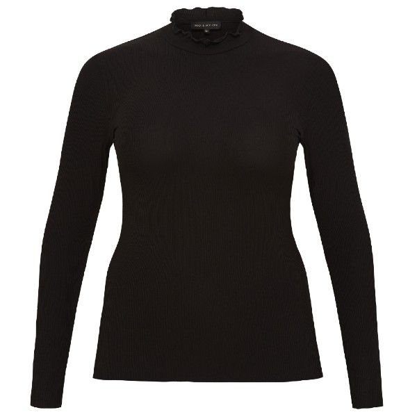 Langærmet sort top med diskret blondedetalje, matchet med sort buks, fra plus size-kollektionen.