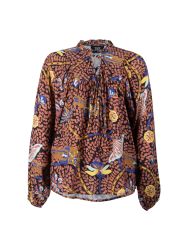 Farverig plussize bluse med blomstermønster og bindebånd ved halsen, i godt materiale, perfekt til garderoben.
