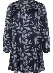 Plussize bluse med bladeprint og plissering, i størrelser 42-56, perfekt til hverdag og kontor.