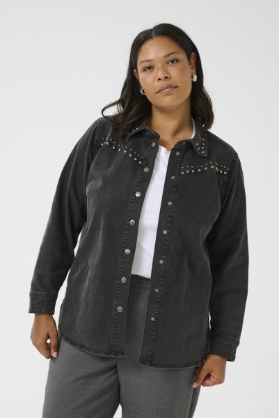 Sort denimjakke med nitter, str. 42-56