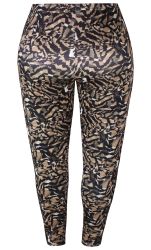 Plussize leggings med leopardprint i brunt og sort, strækbar talje, til moderne hverdagslook.