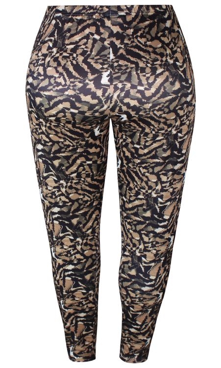 Plussize leggings med leopardprint i brunt og sort, strækbar talje, til moderne hverdagslook.