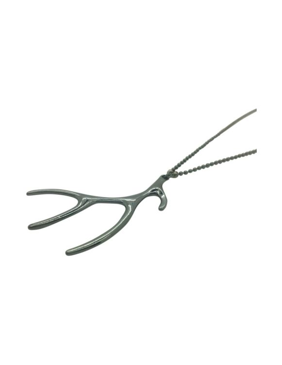 just d' lux lang halskæde med hjort gevir. 