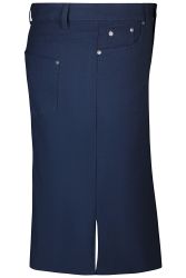 Marineblå plussize nederdel med lommer og subtil slids foran.