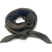 Smukt Plissé Tørklæde fra just d´lux B22-0021