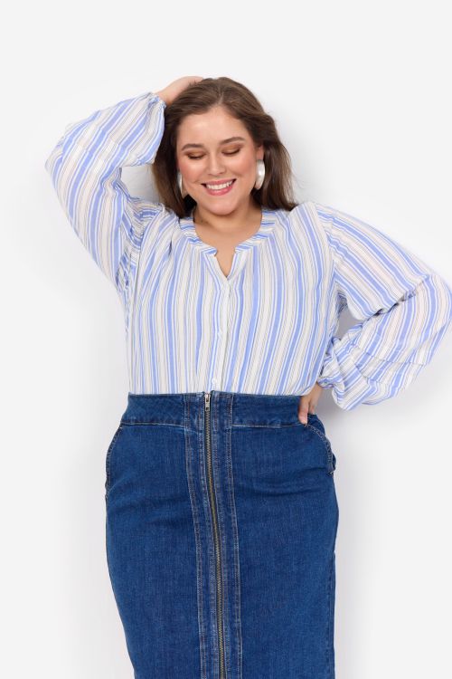 Stilfuld Vilma skjorte i let viskose