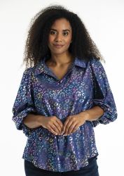 Glamourøs bluse fra Studio med glitrende dyreprint.