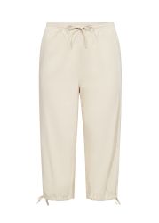 Perfekte til et sporty hverdagslook med sneakers.