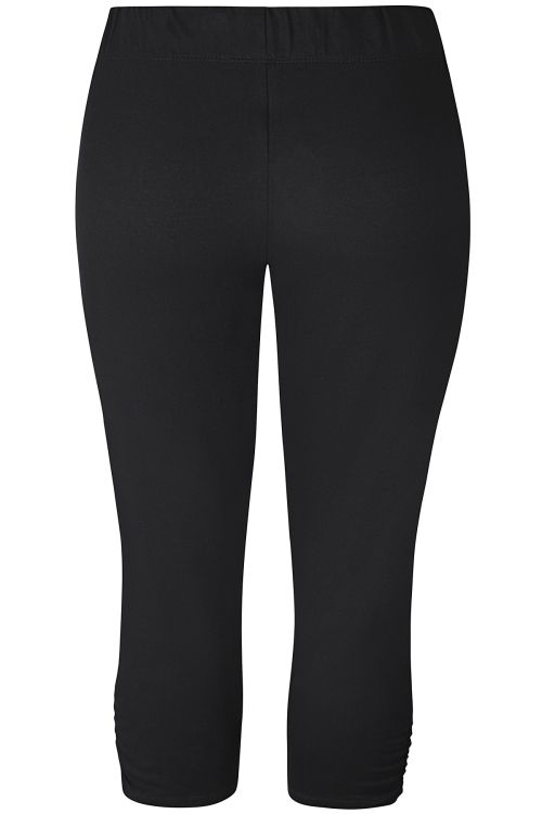 Rynkedetalje nederst for et feminint look
