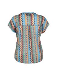 Farverig bluse med zigzag-mønster – stil og komfort