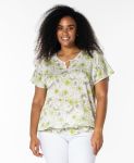 Camilla Bluse fra Studio – Let viskosebluse med grønne blomster