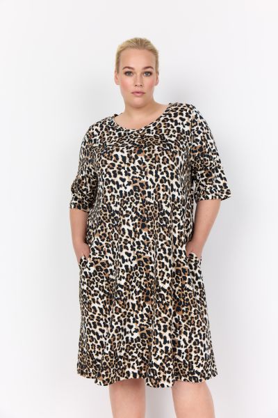 Kjole i blød modal med leopardprint