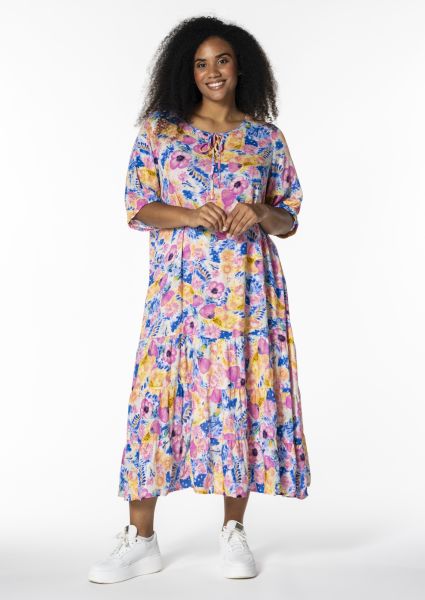 Karen-Lise Kjole fra Studio – Farverigt blomsterprint i let kvalitet
