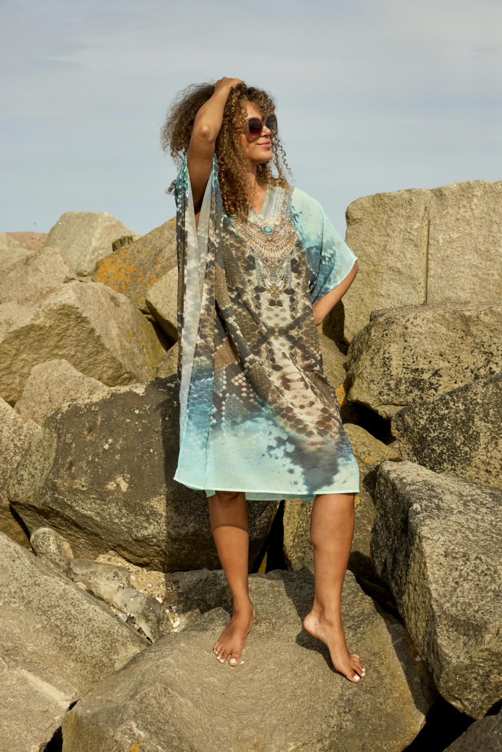 Myri Beach Cover fra Zhenzi lang model – Sommerens Must-Have - størrelse S/M (42-48)