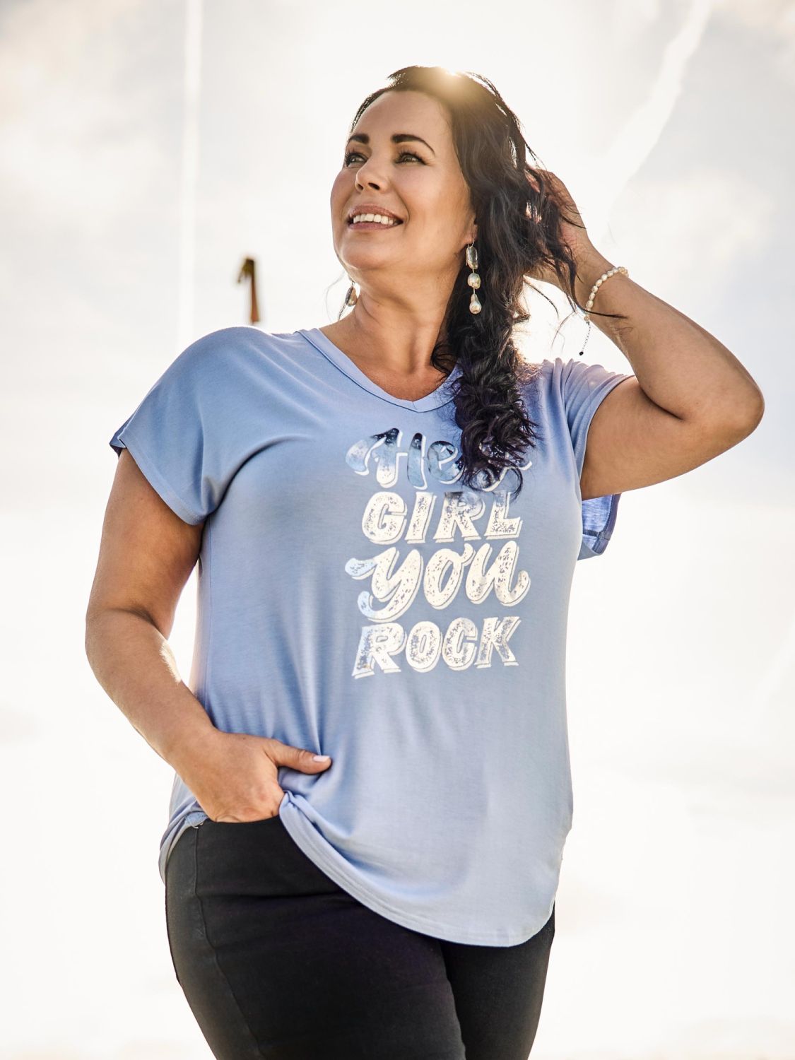 Faye T-shirt i viskose med print – Zoey