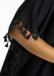 Elegant tunika med boheme-detaljer og blødt fald