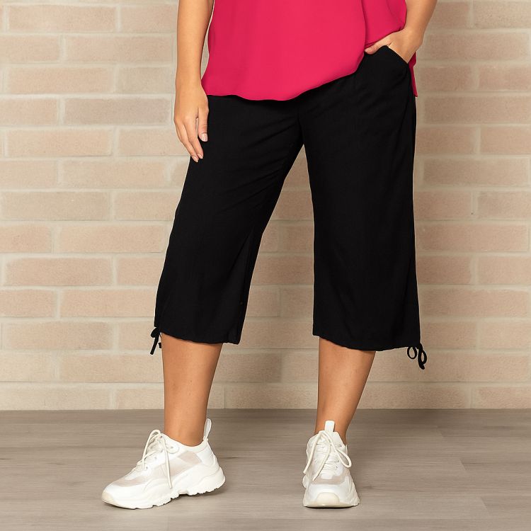 Sort Zhenzi Bomuldsbukser i 3/4 længde