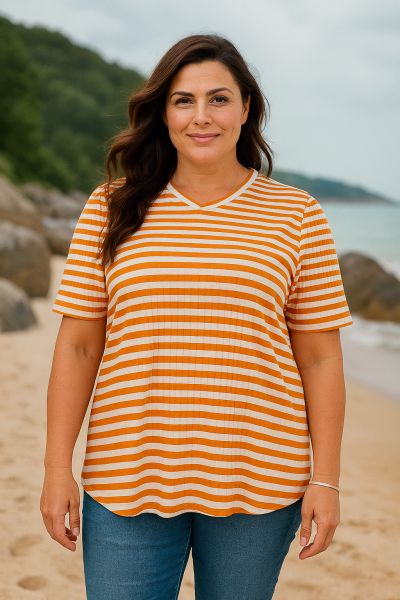 Sød plussize T-Shirt fra Cassiopeia i orange kombi