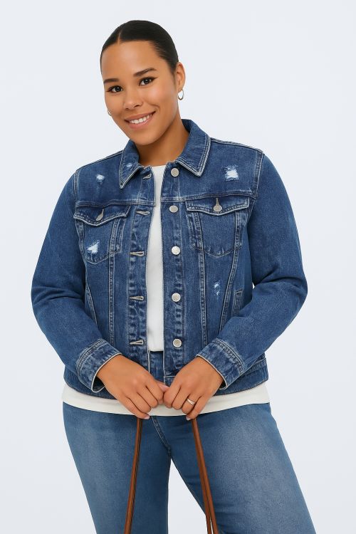 Cool denimjakke i råt look – et musthave i garderoben!