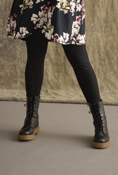 Strækbare sorte leggings med struktur fra Zhenzi 