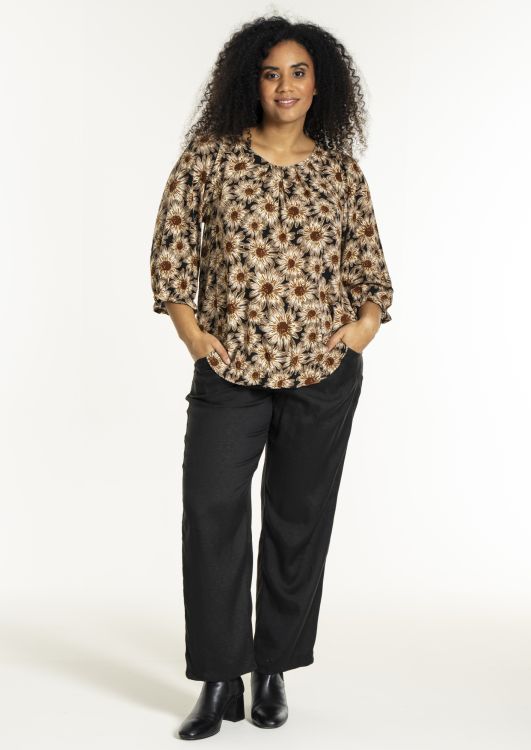 Studio bluse i 100% viskose med blomsterprint