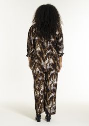 Studio Feodora bluse i varme brune nuancer