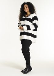 Kombiner med leggings eller jeans for et afslappet look
