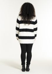 Noralise Sweater fra Studio – stil og komfort i ét