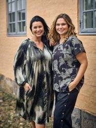 Zoey Veda T-Shirt i plus-size med blødt faldende materiale