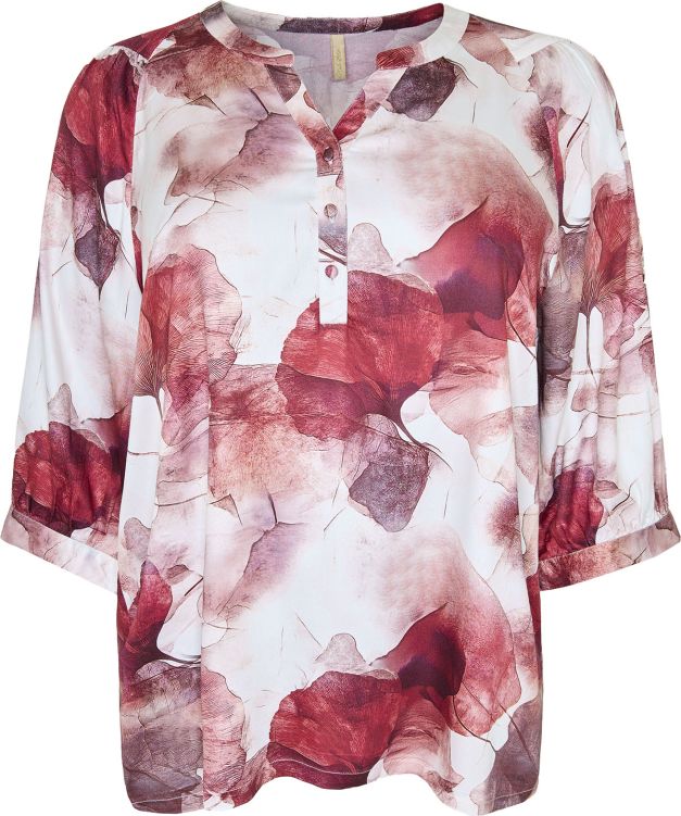 Cassiopeia Winessa Bluse i viskosekvalitet med rødt akvarelprint og 3/4-ærmer