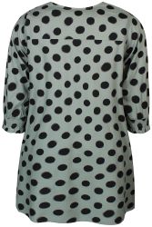 Komfortabel tunika med store prikker og feminin A-silhuet.