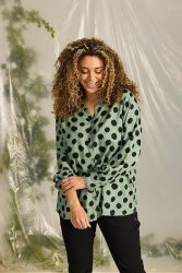 Plus size A-facon skjorte med v-udskæring og elastikærmer.