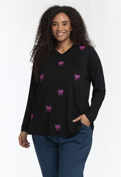 Mella bluse fra Studio i sort viskosekvalitet med pink sløjfeprint