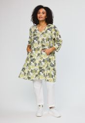 Birgitte kjole med trekvart ærmer og panelsyet design