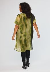 Ulla kjole med V-udskæring og stolpelukning