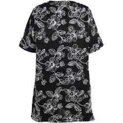 Kira tunika fra Studio stylet med leggings til hverdagsbrug