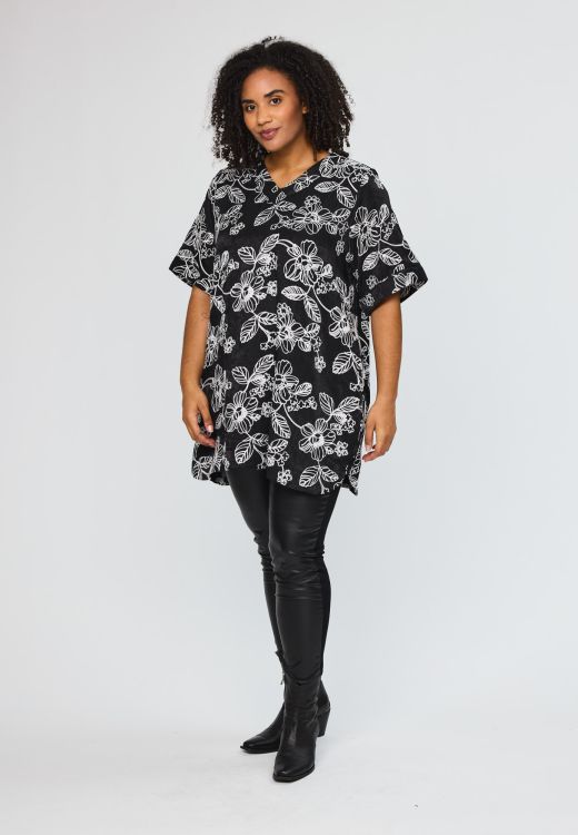 Sort Studio tunika med broderet blomsterdesign og V-hals